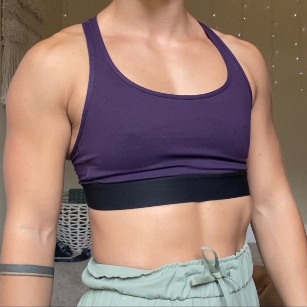 Victoria’s Secret sports bra, purple & black with Strappy mesh detailing on back